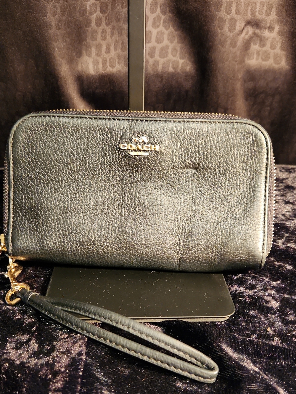 COACH Black Zip Card Case with White Eye Print